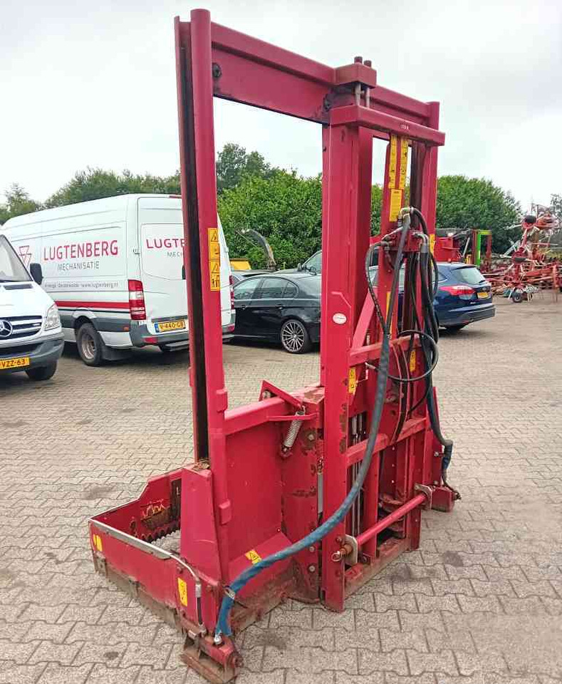 BVL Megastar 170 kuilvoersnijder met lift - Utrustning för ensilage: bild 4 BVL Megastar 170 kuilvoersnijder met lift - Utrustning för ensilage: bild 4