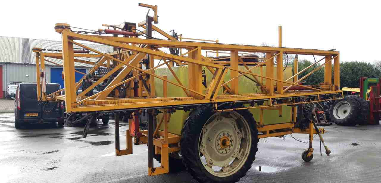 Dubex Vector 33 m. 3200 l. veldspuiten - Bogserad spruta: bild 3 Dubex Vector 33 m. 3200 l. veldspuiten - Bogserad spruta: bild 3
