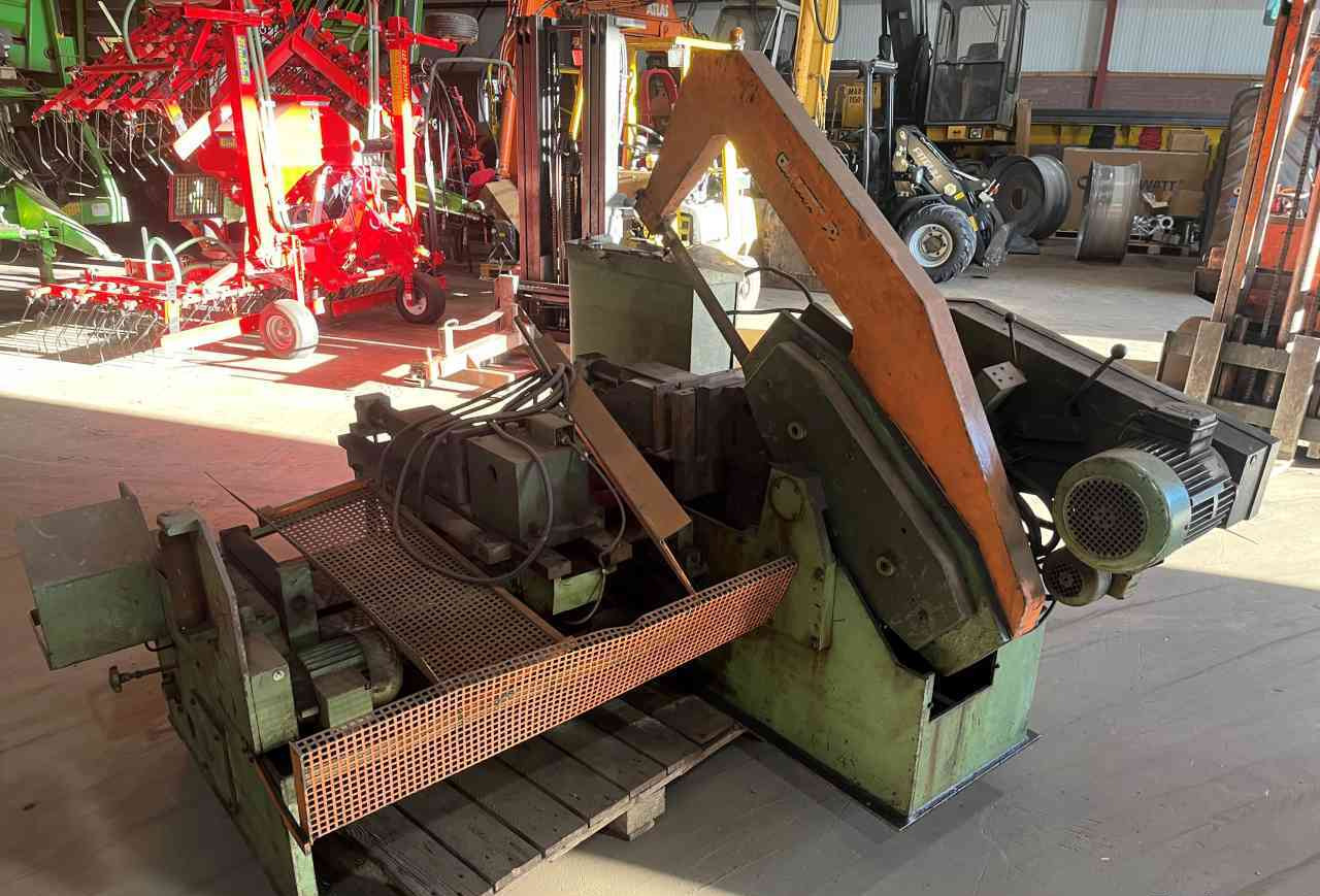 Kasto beugelzaagmachine diversen - Maskin: bild 2 Kasto beugelzaagmachine diversen - Maskin: bild 2