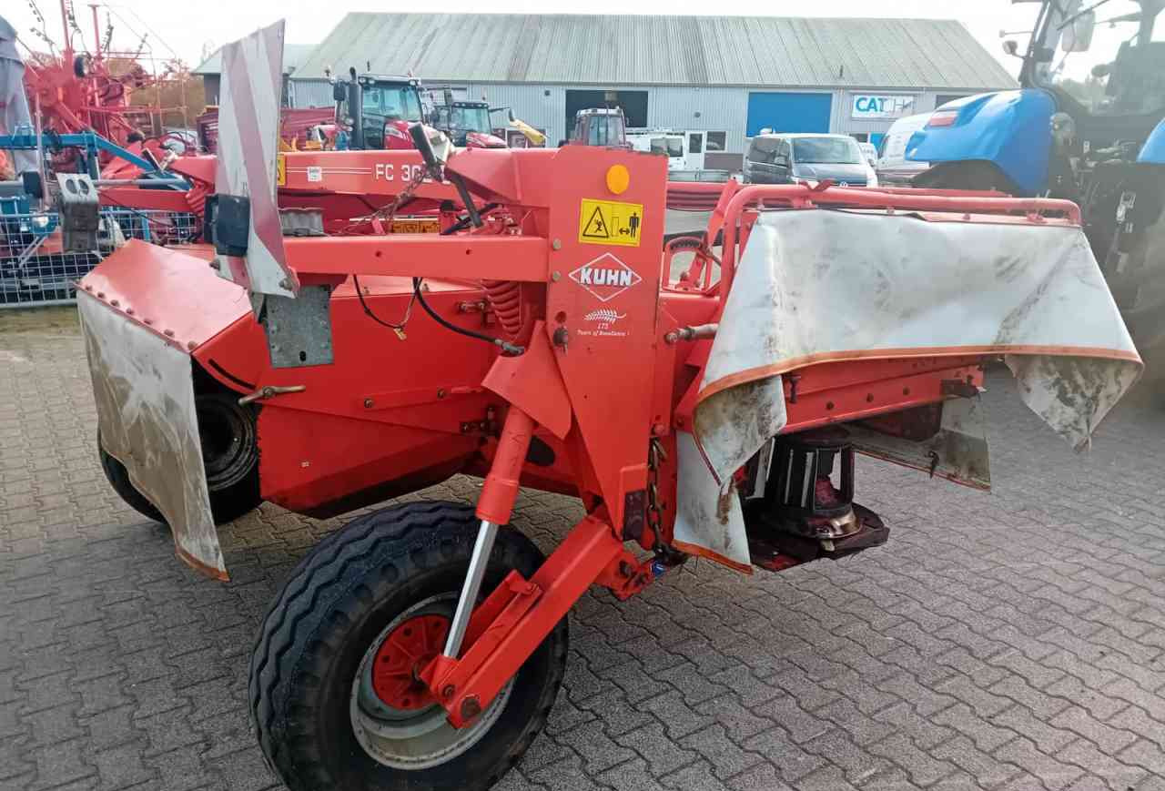 Kuhn FC302G getrokken schijvenmaaier *Verkocht/sold* - Slåttermaskin: bild 3 Kuhn FC302G getrokken schijvenmaaier *Verkocht/sold* - Slåttermaskin: bild 3