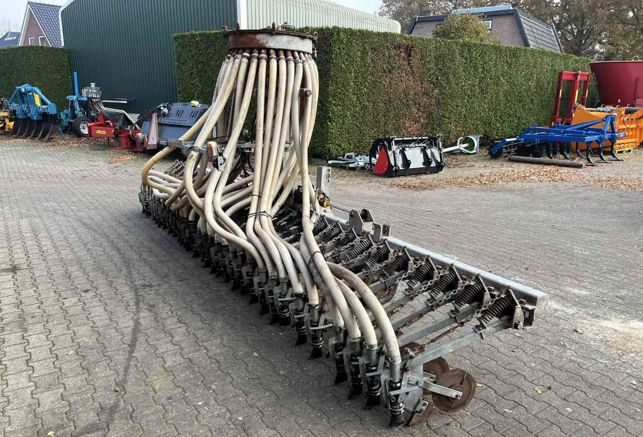 Slootsmid SK 6 M graslandbemester mestverwerking - Jord injektor: bild 3 Slootsmid SK 6 M graslandbemester mestverwerking - Jord injektor: bild 3