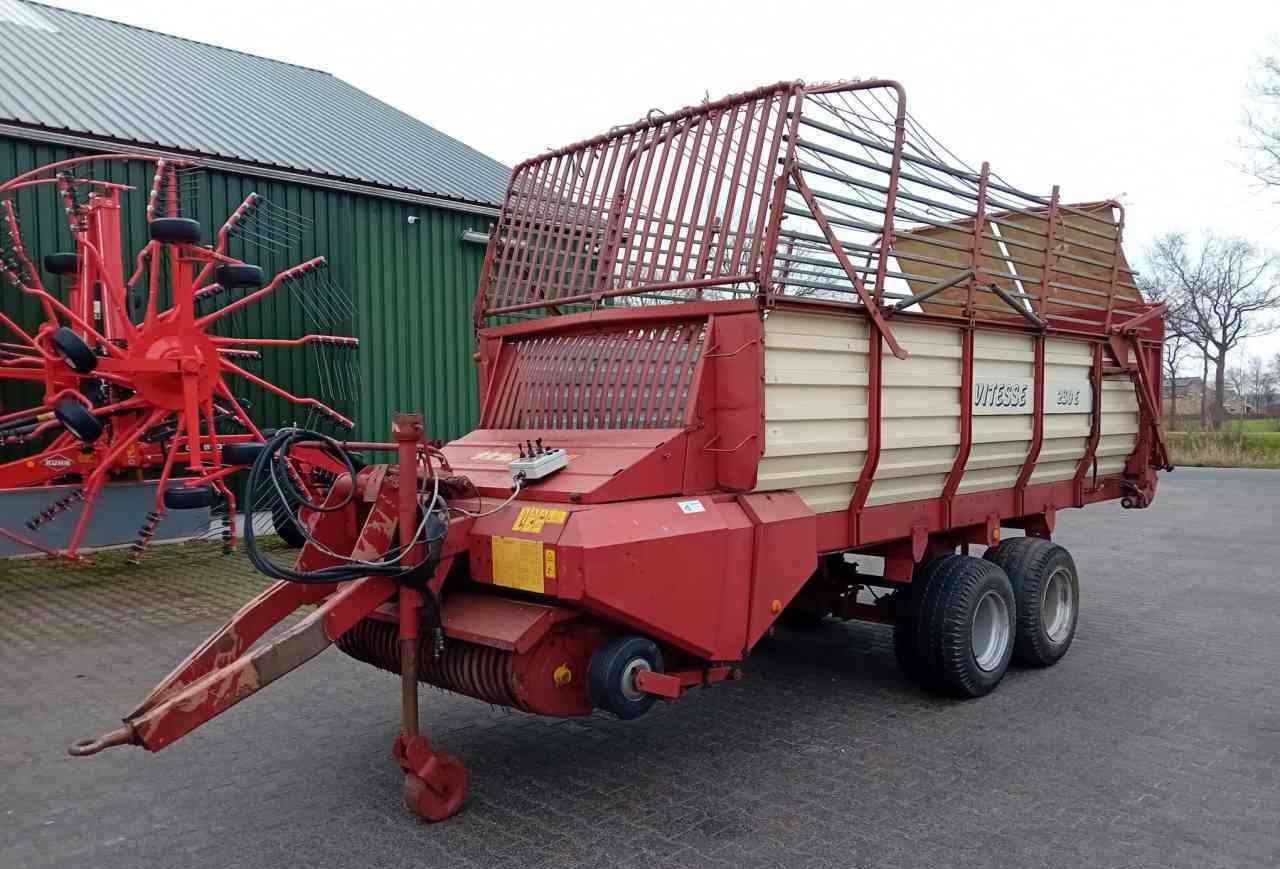 Strautmann Vitesse 230E opraapwagen, ladewagen, weidebouwmachines - Ensilagevagn: bild 1 Strautmann Vitesse 230E opraapwagen, ladewagen, weidebouwmachines - Ensilagevagn: bild 1