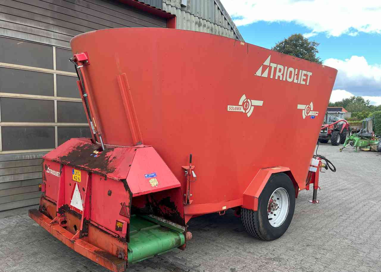 Trioliet Solomix 2-1800 Voermengwagen voermachines - Fullfoderblandare: bild 4 Trioliet Solomix 2-1800 Voermengwagen voermachines - Fullfoderblandare: bild 4