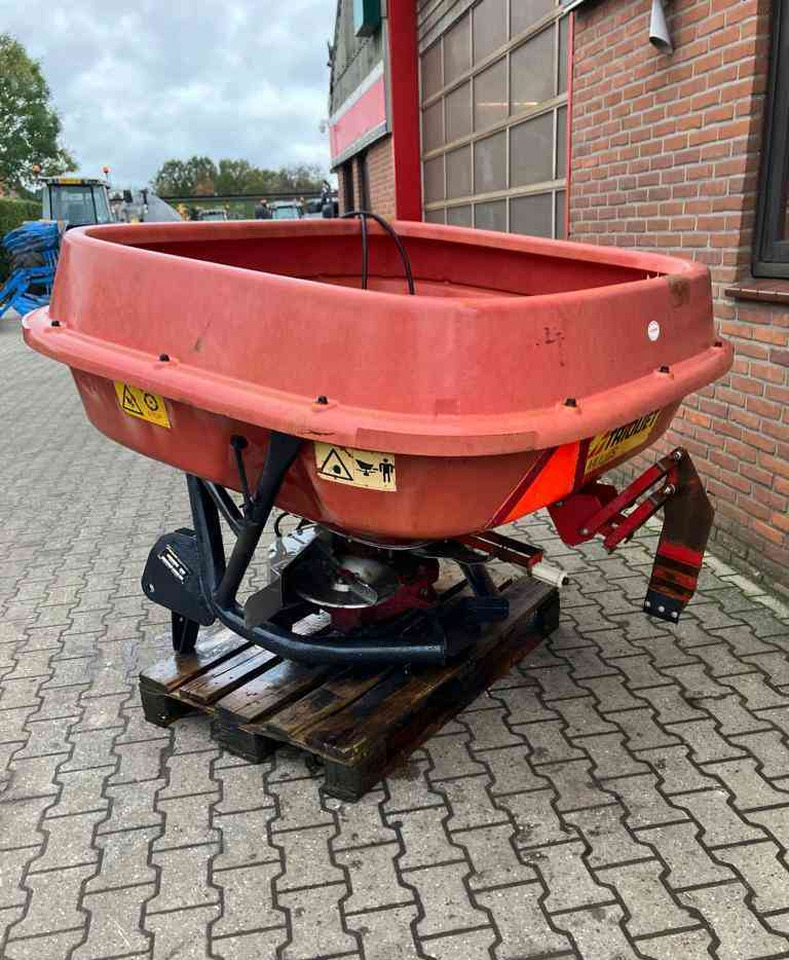 Trioliet TST Kunstmeststrooier mestverwerking - Mineralgödselspridare: bild 4 Trioliet TST Kunstmeststrooier mestverwerking - Mineralgödselspridare: bild 4