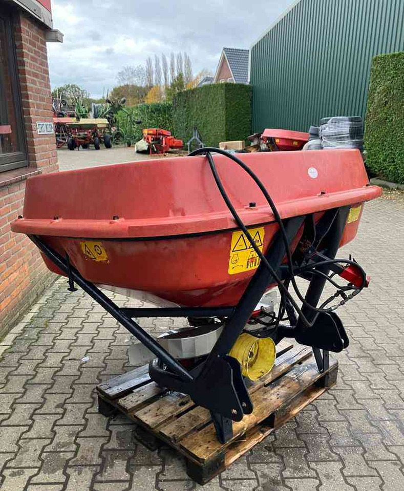 Trioliet TST Kunstmeststrooier mestverwerking - Mineralgödselspridare: bild 3 Trioliet TST Kunstmeststrooier mestverwerking - Mineralgödselspridare: bild 3