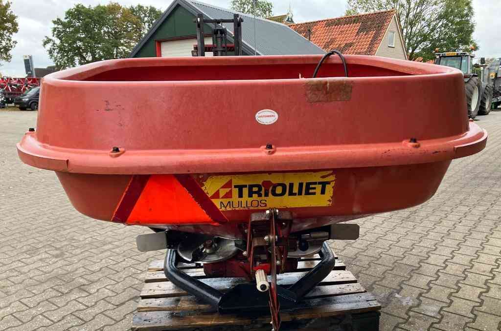 Trioliet TST Kunstmeststrooier mestverwerking - Mineralgödselspridare: bild 2 Trioliet TST Kunstmeststrooier mestverwerking - Mineralgödselspridare: bild 2