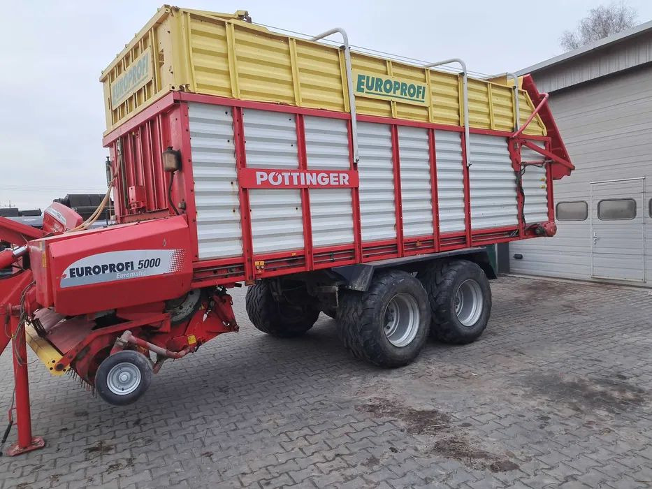 Przyczepa samozbierająca Pottinger Europrofi 5000 - Ensilagevagn: bild 1 Przyczepa samozbierająca Pottinger Europrofi 5000 - Ensilagevagn: bild 1
