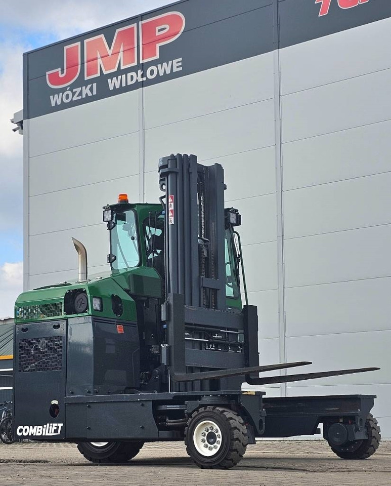 Combilift C 4000 D MK4 150 hrs RENTED - 4-vägstruck: bild 1 Combilift C 4000 D MK4 150 hrs RENTED - 4-vägstruck: bild 1