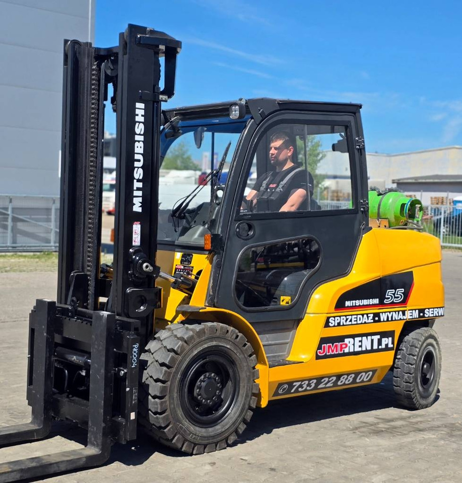 Mitsubishi FG 55 NT  - Gasoltruck: bild 4 Mitsubishi FG 55 NT  - Gasoltruck: bild 4