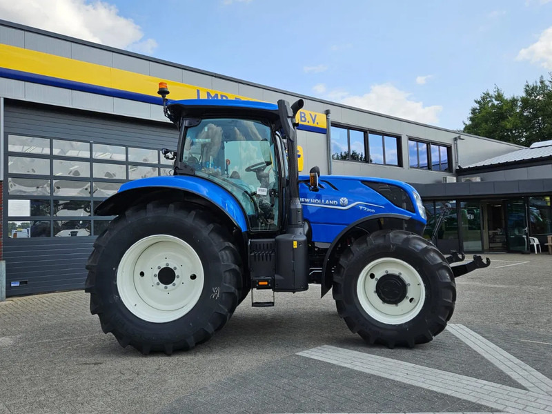 New Holland T7.210 Range command 50 km/h - Traktor: bild 2 New Holland T7.210 Range command 50 km/h - Traktor: bild 2