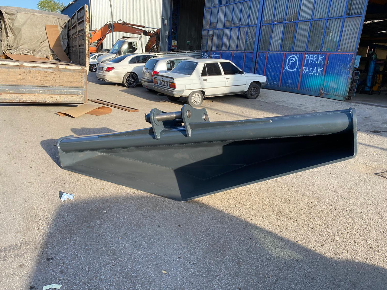 Komatsu PC200 - Grävmaskinsskopa för Byggmaskiner: bild 1 Komatsu PC200 - Grävmaskinsskopa för Byggmaskiner: bild 1