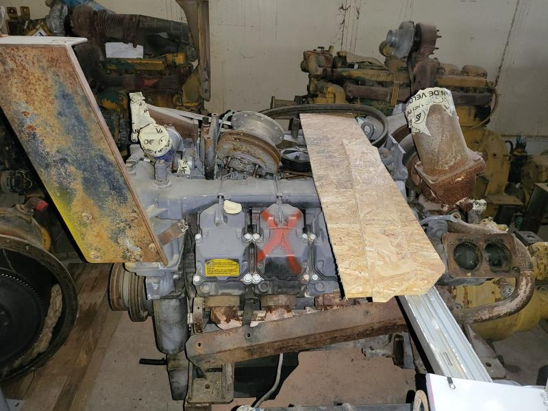 Deutz CD 2015 V08 - Motor för Byggmaskiner: bild 1 Deutz CD 2015 V08 - Motor för Byggmaskiner: bild 1