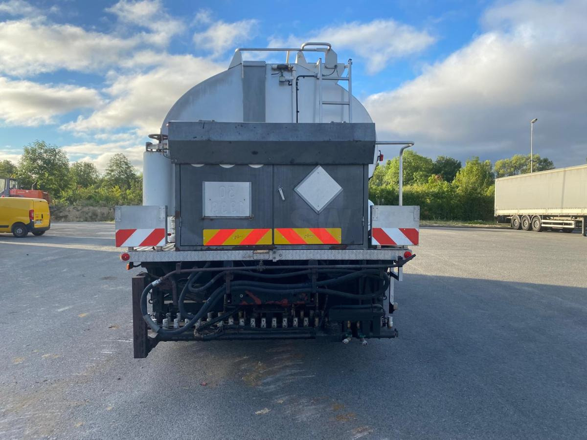 Renault Premium 300 CV - Tankbil: bild 4 Renault Premium 300 CV - Tankbil: bild 4