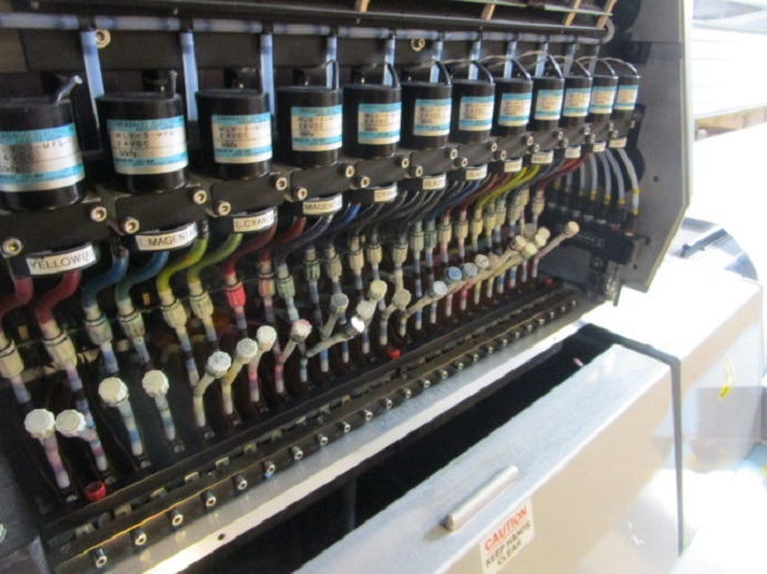 GROSSFORMATDRUCKER AGFA JETI 3324 SL BASE SOLVENT RTR (roll to roll) 6C (DRUCKT AUF PLACHEN, PLANEN, STOFFBANNER & VERSCHIEDENE MATERIALIEN) - Digital tryckmaskin: bild 4 GROSSFORMATDRUCKER AGFA JETI 3324 SL BASE SOLVENT RTR (roll to roll) 6C (DRUCKT AUF PLACHEN, PLANEN, STOFFBANNER & VERSCHIEDENE MATERIALIEN) - Digital tryckmaskin: bild 4