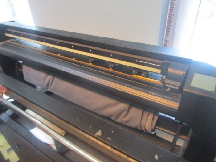 SCHNEIDEPLOTTER SUMMA S140 MIT UV-TROCKNER FCD-01 - Pappersskärmaskin: bild 5 SCHNEIDEPLOTTER SUMMA S140 MIT UV-TROCKNER FCD-01 - Pappersskärmaskin: bild 5