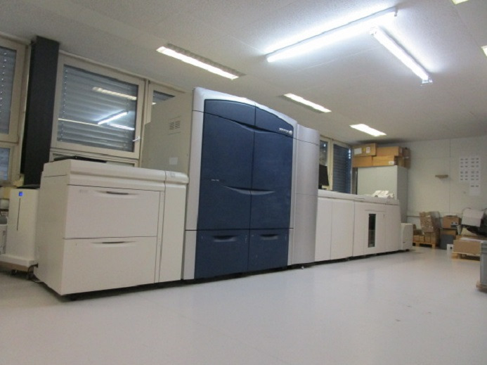 XEROX COLORPRESS 1000 / Colour 1000 mit Freeflow Printserver und Clear Toner - Digital tryckmaskin: bild 2 XEROX COLORPRESS 1000 / Colour 1000 mit Freeflow Printserver und Clear Toner - Digital tryckmaskin: bild 2