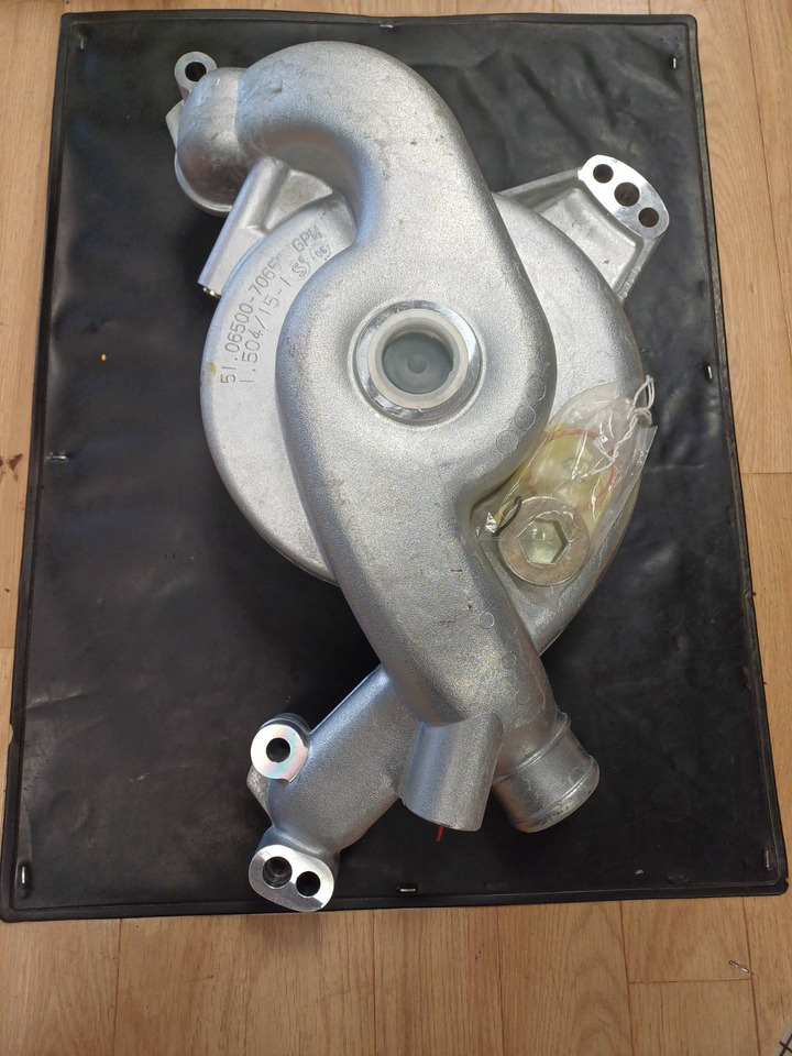 MAN OE - Kylvätskepump: bild 2 MAN OE - Kylvätskepump: bild 2