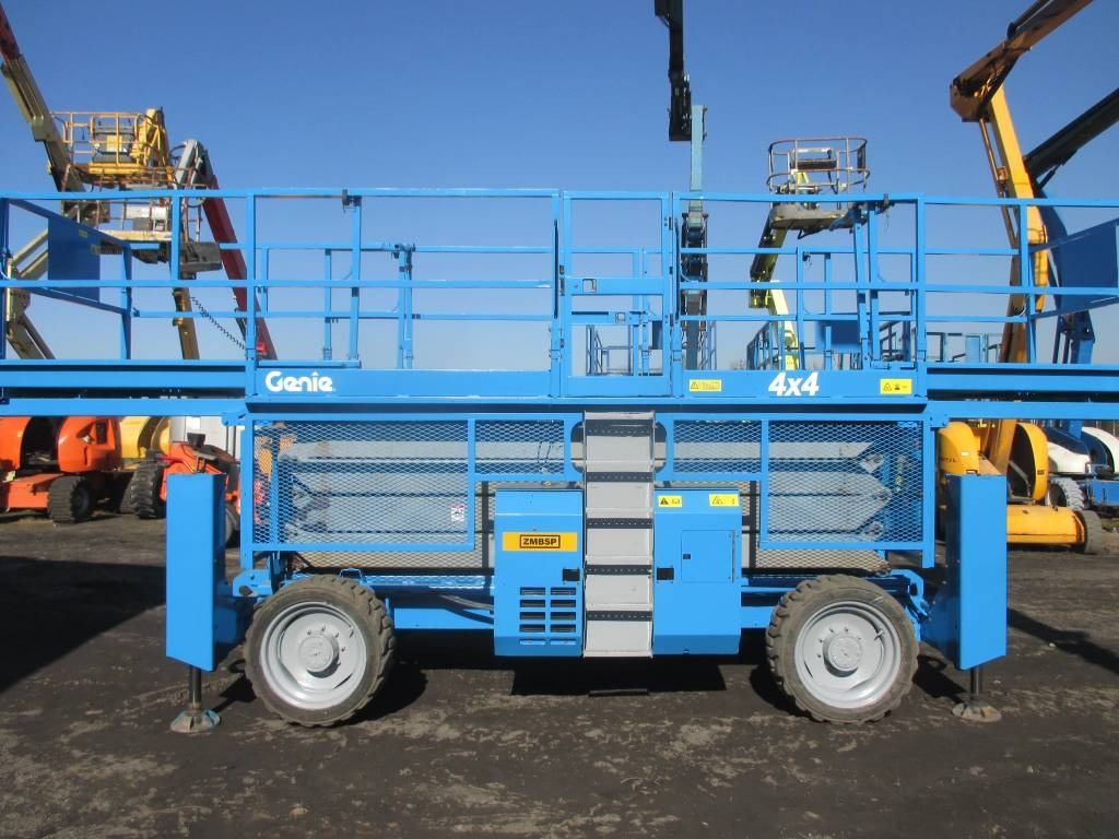 Genie GS 4390 RT - Saxlift: bild 1 Genie GS 4390 RT - Saxlift: bild 1