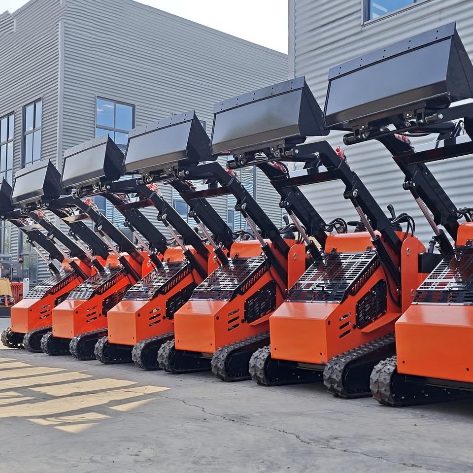 LEZUM Free Shipping Mini Skid Steer Loader Compact Track Electric/Diesel Chinese Mini Skid Steer Loader For Sale With Mini Skid Steer Attachments 4 In 1 Bucket - Kompaktlastare/ Slirstyrda lastare: bild 4 LEZUM Free Shipping Mini Skid Steer Loader Compact Track Electric/Diesel Chinese Mini Skid Steer Loader For Sale With Mini Skid Steer Attachments 4 In 1 Bucket - Kompaktlastare/ Slirstyrda lastare: bild 4