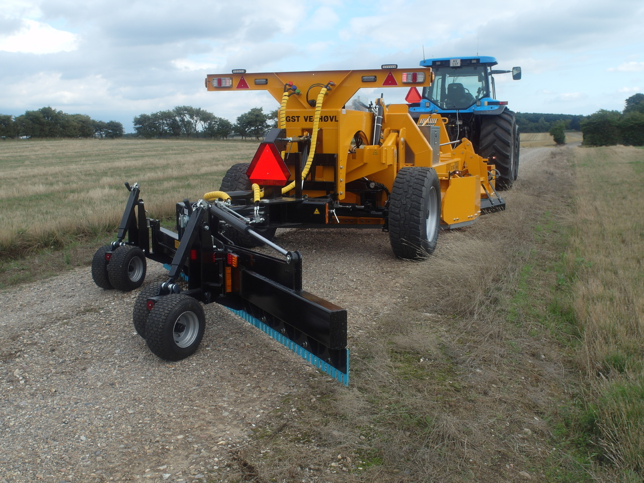 GST 2550 Gravel road tractor Grader - Väghyvel: bild 3 GST 2550 Gravel road tractor Grader - Väghyvel: bild 3