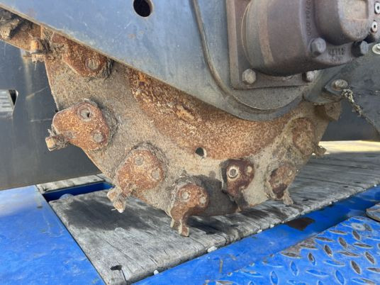 Dessoucheuse pour chargeur - Stubbfräs: bild 4 Dessoucheuse pour chargeur - Stubbfräs: bild 4