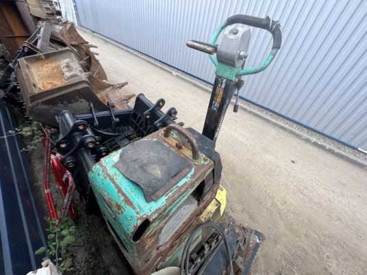 Mikasa Mvh 308 dsz - Vibroplatta: bild 4 Mikasa Mvh 308 dsz - Vibroplatta: bild 4