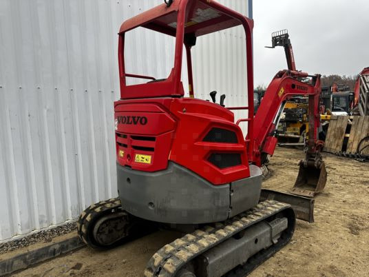 Volvo ECR25D Canopy - Minigrävmaskin: bild 1 Volvo ECR25D Canopy - Minigrävmaskin: bild 1