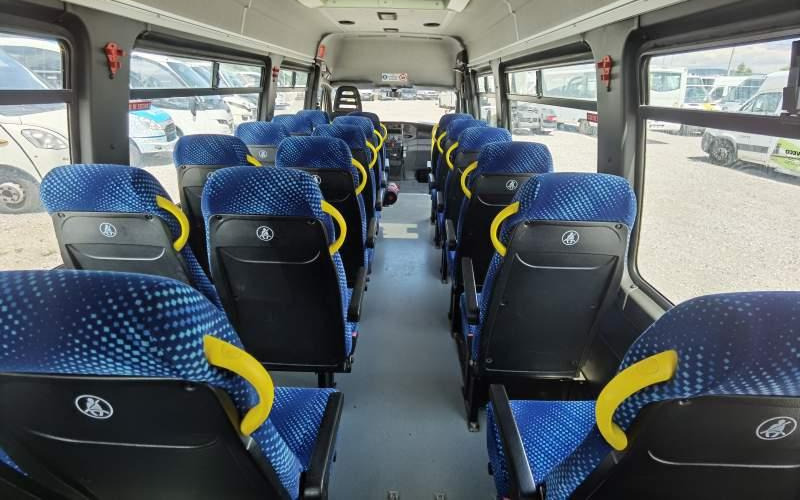 Minibuss, Persontransport Iveco Daily 23 miejsca, KLIMA, WEBASTO: bild 17 Minibuss, Persontransport Iveco Daily 23 miejsca, KLIMA, WEBASTO: bild 17