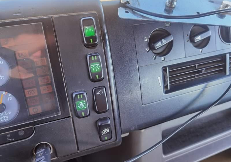 Förortsbuss Mercedes-Benz Vario 813D 31+15: bild 9 Förortsbuss Mercedes-Benz Vario 813D 31+15: bild 9