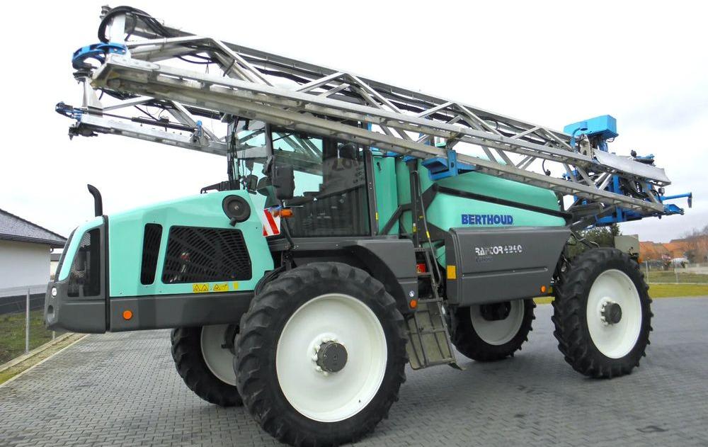 Berthoud Raptor 4240 36 M, GPS Trimble Automatyczne wylaczanie sekcji, Nie Malowany, Stan Bardzo Dobry - Självgående spruta: bild 5 Berthoud Raptor 4240 36 M, GPS Trimble Automatyczne wylaczanie sekcji, Nie Malowany, Stan Bardzo Dobry - Självgående spruta: bild 5