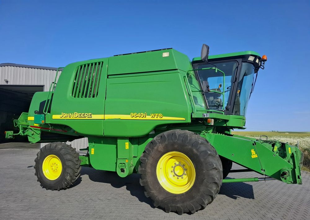 John Deere WTS 9640i 2005 Rok, heder 6,1m, Stol do rzepaku, Nie Malowany, Stan Bardzo Dobry - Skördetröska: bild 2 John Deere WTS 9640i 2005 Rok, heder 6,1m, Stol do rzepaku, Nie Malowany, Stan Bardzo Dobry - Skördetröska: bild 2
