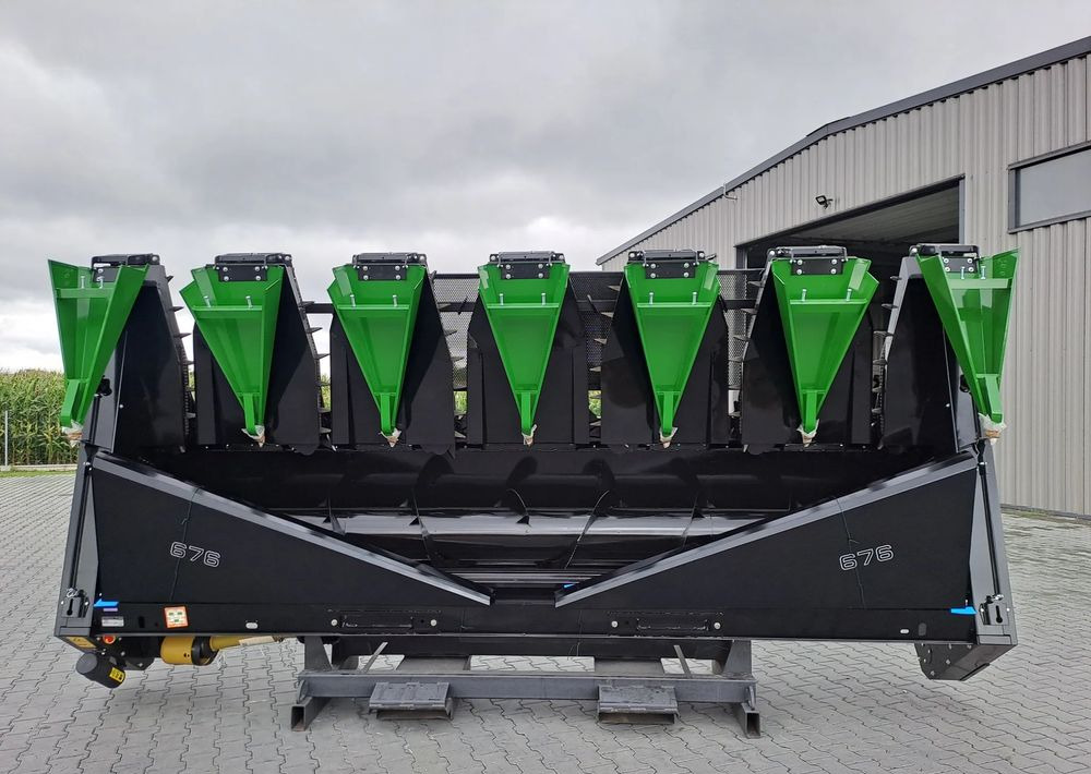 Oros Oros SUN 676 6 rzędowy, Nowe Przystawki do zbioru Słonecznika - Skärbord för solrosor: bild 4 Oros Oros SUN 676 6 rzędowy, Nowe Przystawki do zbioru Słonecznika - Skärbord för solrosor: bild 4