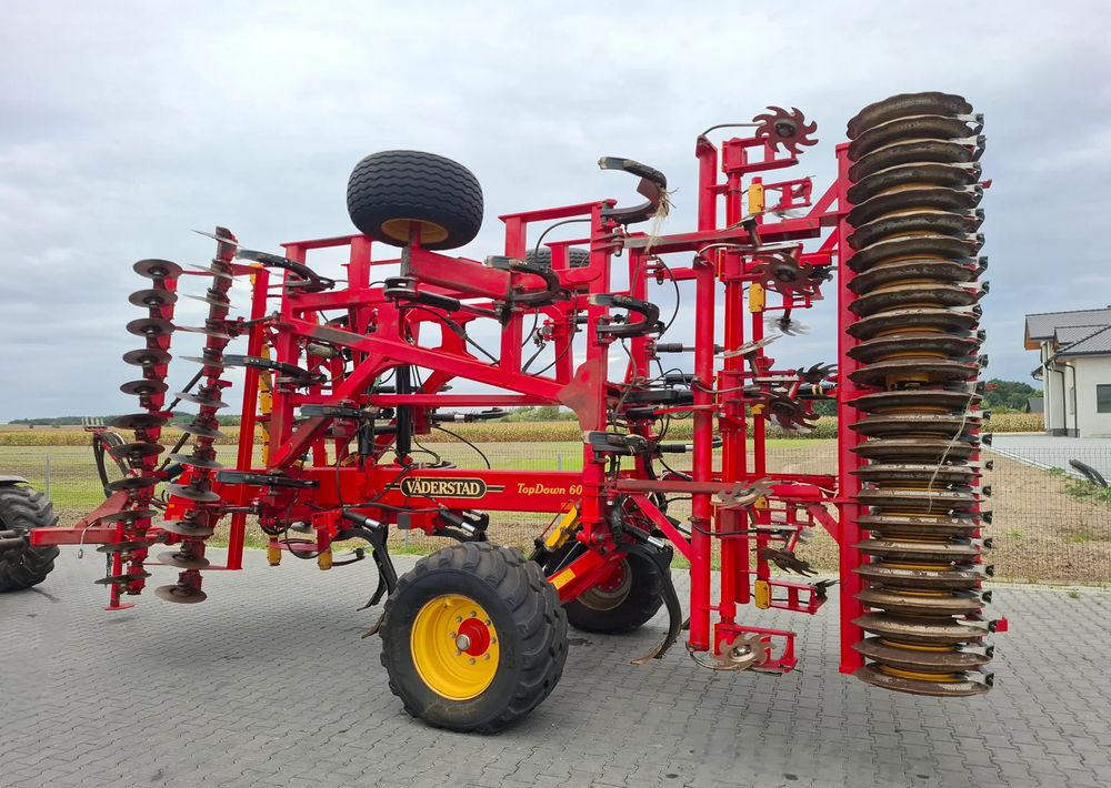 Väderstad TOPDOWN 600 2015 Rok, Nie Malowany , Stan Bardzo Dobry - Maskin för jordbearbetning: bild 3 Väderstad TOPDOWN 600 2015 Rok, Nie Malowany , Stan Bardzo Dobry - Maskin för jordbearbetning: bild 3