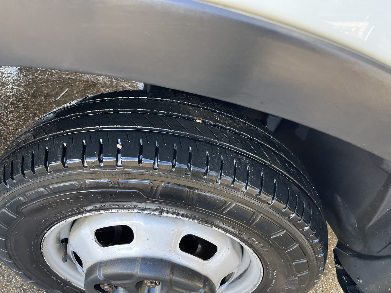 IVECO Daily 35-180 35c18 plateau - Transportbil med flak: bild 4 IVECO Daily 35-180 35c18 plateau - Transportbil med flak: bild 4