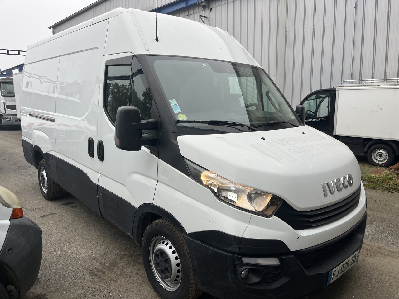 Iveco 35-180 35s18 11M3 - Skåpbil: bild 4 Iveco 35-180 35s18 11M3 - Skåpbil: bild 4