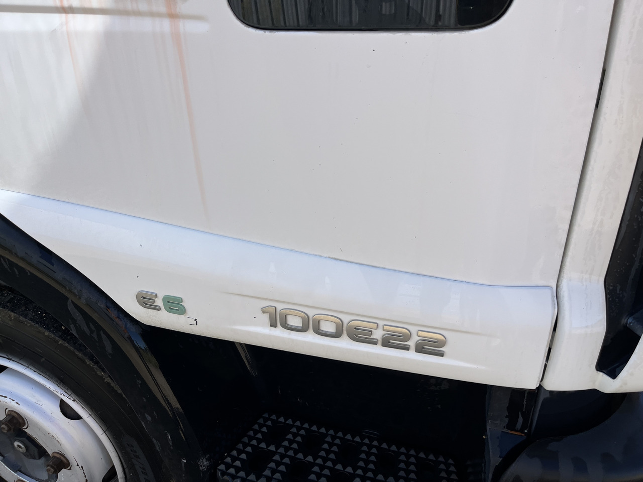 Iveco Eurocargo 100E22 caisse double cabine 7 places - Lastbil med skåp: bild 4 Iveco Eurocargo 100E22 caisse double cabine 7 places - Lastbil med skåp: bild 4