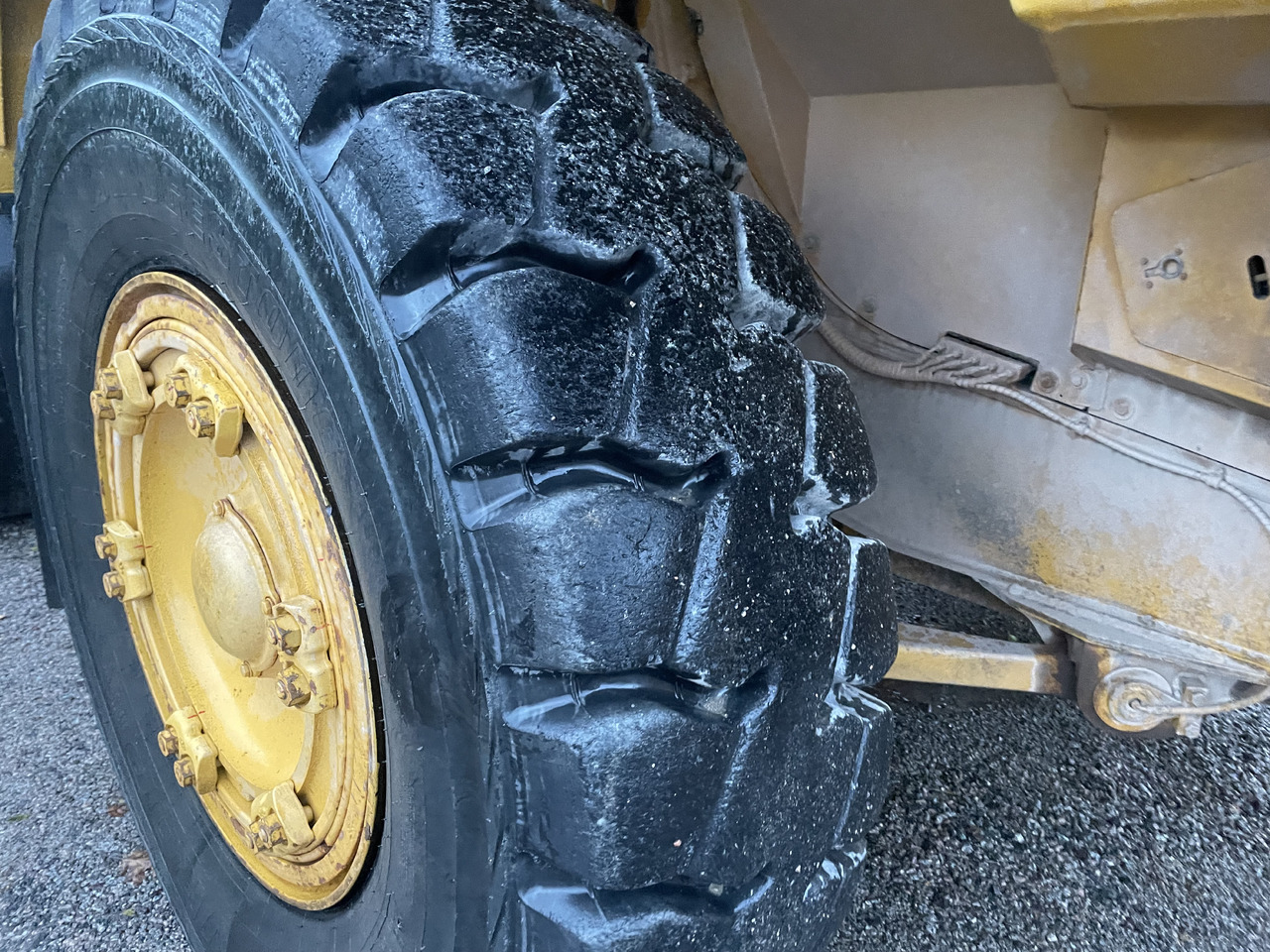 KOMATSU Hd405-6 - Terränggående truck: bild 5 KOMATSU Hd405-6 - Terränggående truck: bild 5