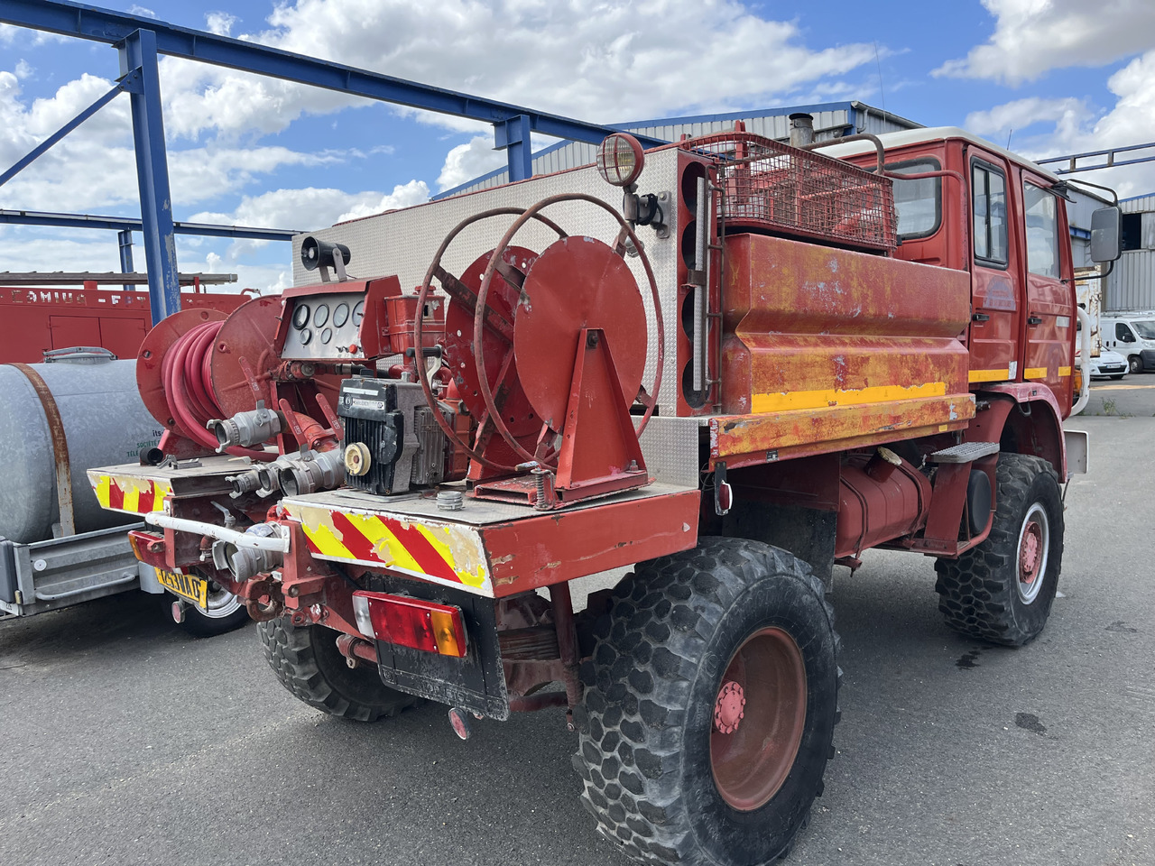 RENAULT 85-150 4x4 ccf citerne - Släck/ Räddningsvagn: bild 5 RENAULT 85-150 4x4 ccf citerne - Släck/ Räddningsvagn: bild 5