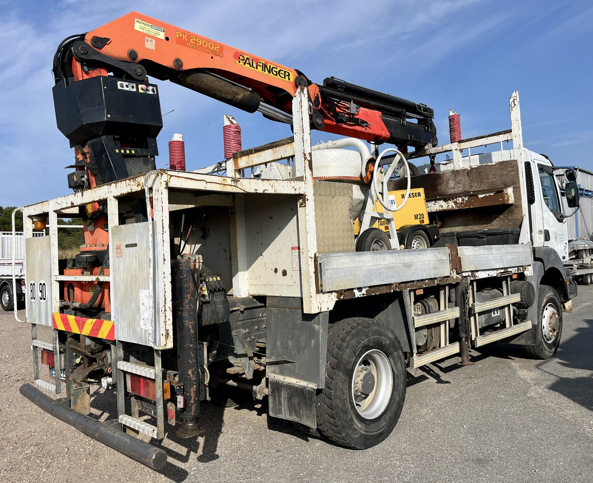 RENAULT Kerax 370dci 4x4 plateau grue Palfinger pk29002 - Flakbil, Kranbil: bild 5 RENAULT Kerax 370dci 4x4 plateau grue Palfinger pk29002 - Flakbil, Kranbil: bild 5