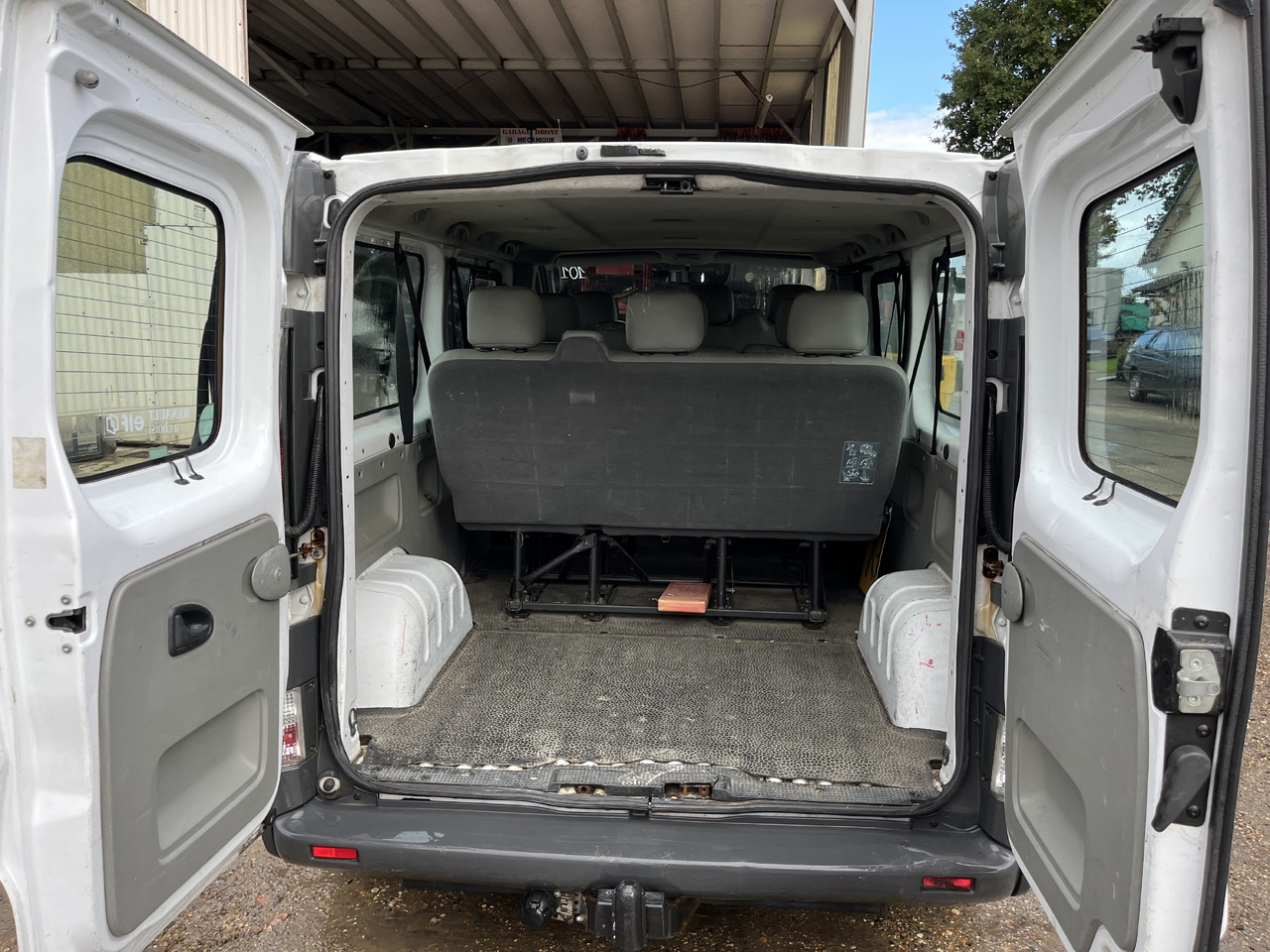 Renault Trafic 1L9 dci 80cv 9 places - Minibuss, Persontransport: bild 5 Renault Trafic 1L9 dci 80cv 9 places - Minibuss, Persontransport: bild 5