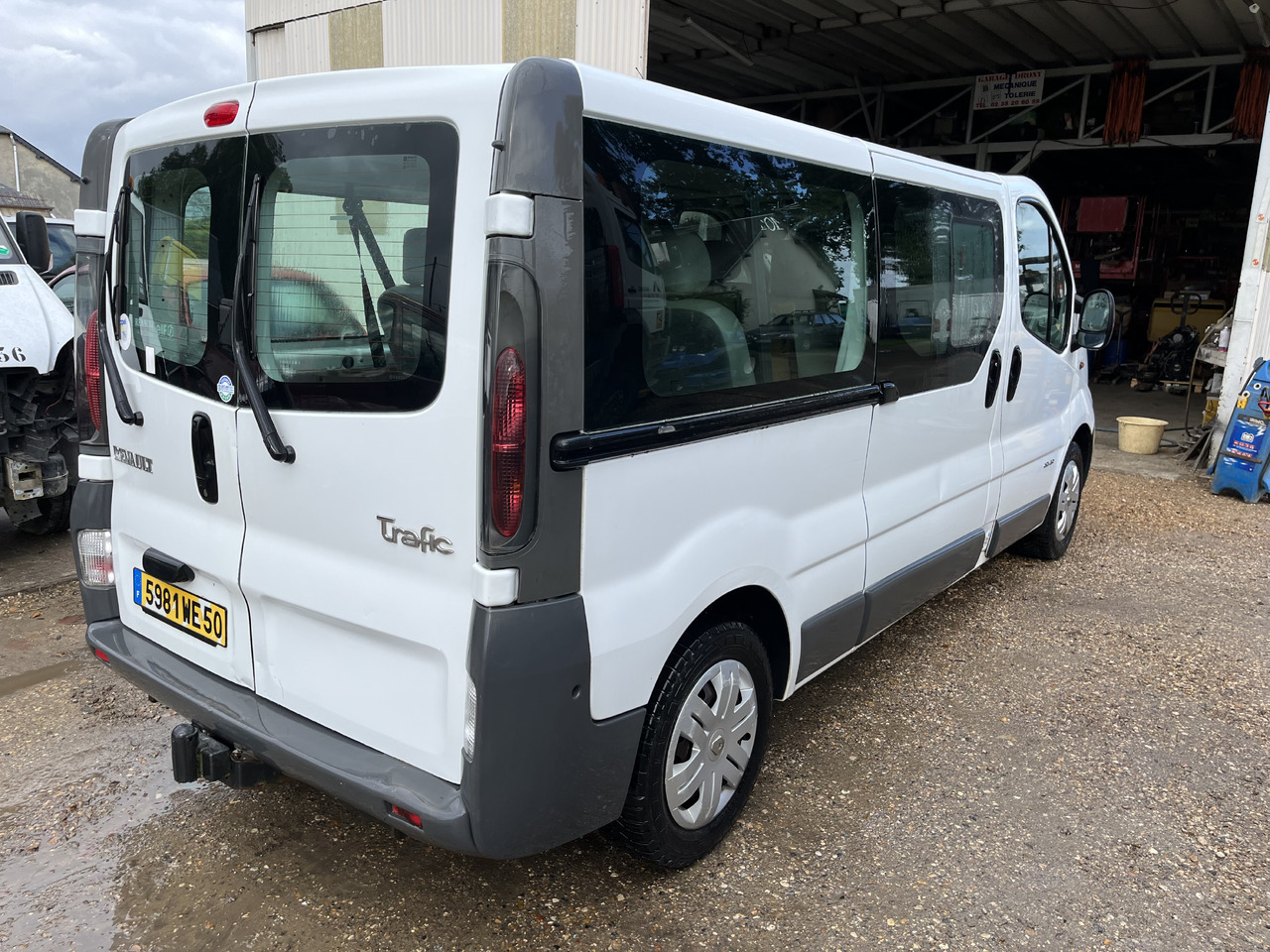 Renault Trafic 1L9 dci 80cv 9 places - Minibuss, Persontransport: bild 3 Renault Trafic 1L9 dci 80cv 9 places - Minibuss, Persontransport: bild 3