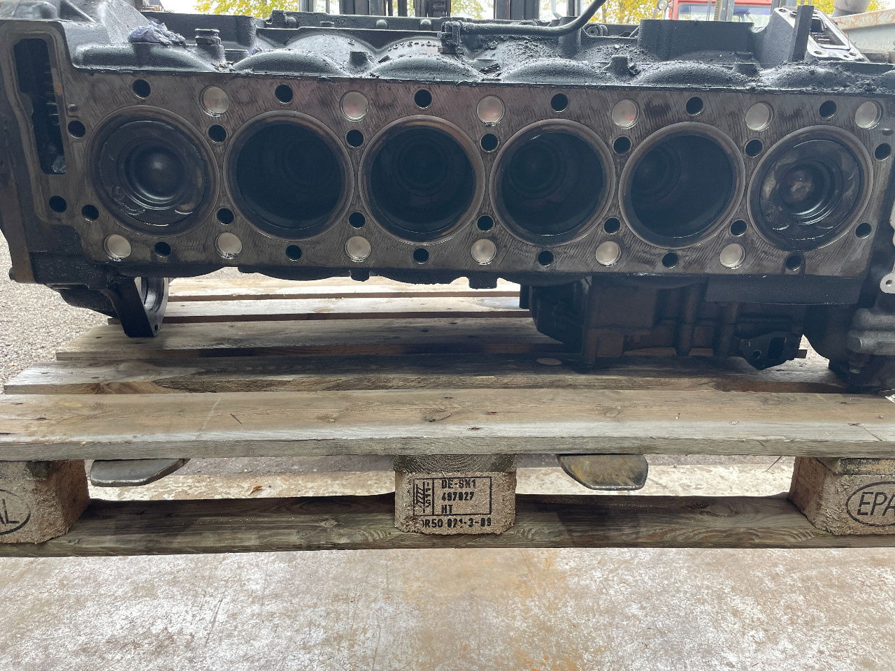 MAN Motor MAN Lions City D2066 LUH 52 Euro 6 Block D 2066 Motorblock Kurbelwelle - Motor och reservdelar för Buss: bild 3 MAN Motor MAN Lions City D2066 LUH 52 Euro 6 Block D 2066 Motorblock Kurbelwelle - Motor och reservdelar för Buss: bild 3