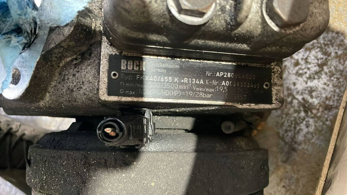 Webasto 10 x Klimakompressor Webasto GEA Spheros FK 40 FKX/655 FKX40/470 Citaro - A/C reservdel för Buss: bild 3 Webasto 10 x Klimakompressor Webasto GEA Spheros FK 40 FKX/655 FKX40/470 Citaro - A/C reservdel för Buss: bild 3