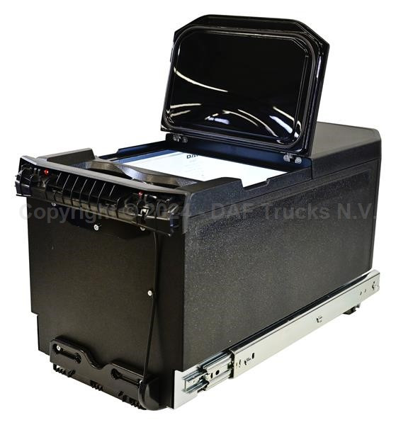 DAF OE LODÓWKA CHŁODZIARKA DAF OE XF XG XG+ 2318729 - Hytt och interiör: bild 5 DAF OE LODÓWKA CHŁODZIARKA DAF OE XF XG XG+ 2318729 - Hytt och interiör: bild 5