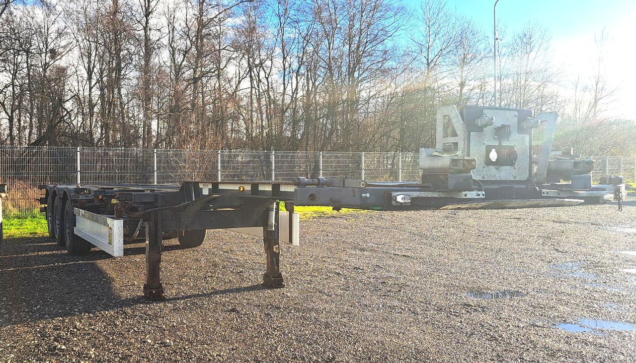 RENDERS EURO 922 - Containerbil/ Växelflak semitrailer: bild 4 RENDERS EURO 922 - Containerbil/ Växelflak semitrailer: bild 4