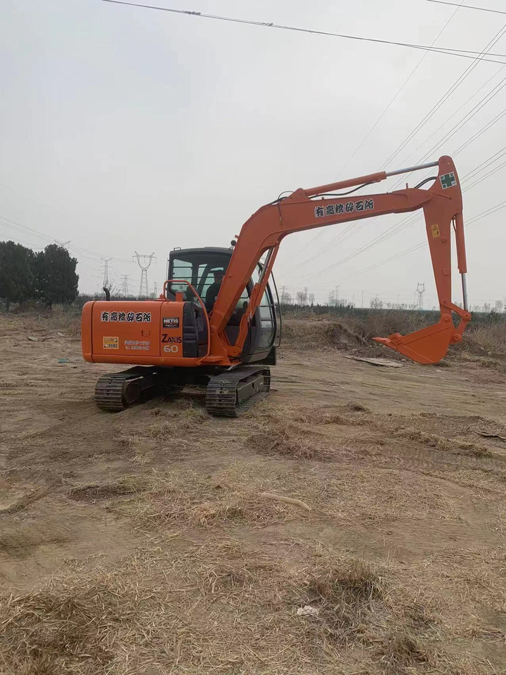 HITACHI ZX60 - Minigrävmaskin: bild 2 HITACHI ZX60 - Minigrävmaskin: bild 2