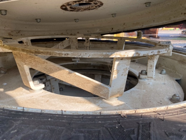 ALLIANCE 300/95R46 - Komplett hjul för Lantbruksmaskiner: bild 4 ALLIANCE 300/95R46 - Komplett hjul för Lantbruksmaskiner: bild 4