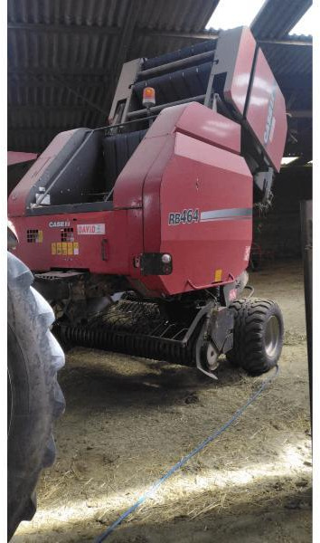CASE-IH RB464 - Rundbalspress: bild 1 CASE-IH RB464 - Rundbalspress: bild 1