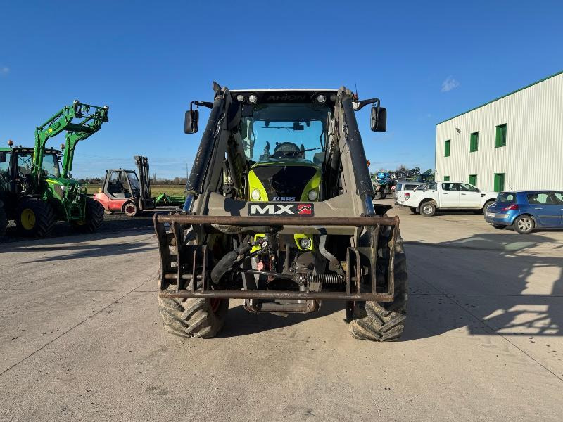 CLAAS ARION 520 - Traktor: bild 2 CLAAS ARION 520 - Traktor: bild 2