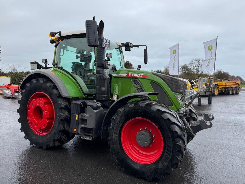 FENDT 724 PROFI PLUS - Traktor: bild 3 FENDT 724 PROFI PLUS - Traktor: bild 3